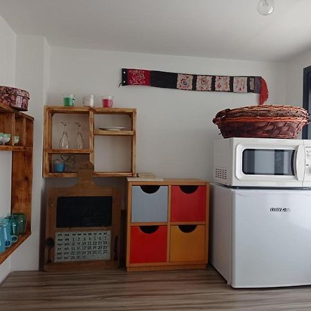 New! Great Location! Vibrant Downtown, Talpiot Market, Flea Market, Carmel Beach, Close To Everywhere Apartment Haifa Ngoại thất bức ảnh